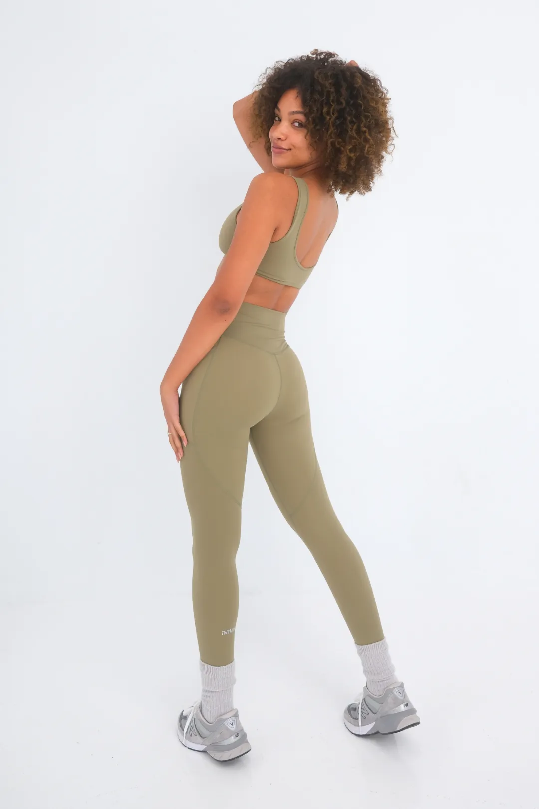 Alpine Pocket Leggings - Olive
